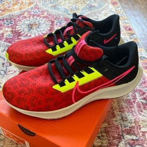 Nike Air Zoom Pegasus red sneakers
